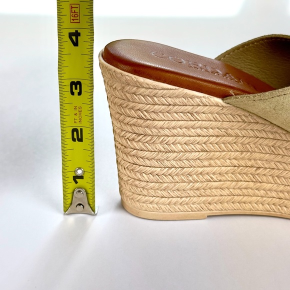 NEW CORDANI Braylin Espredille Wedge sandal in soft gold suede - Picture 7 of 9